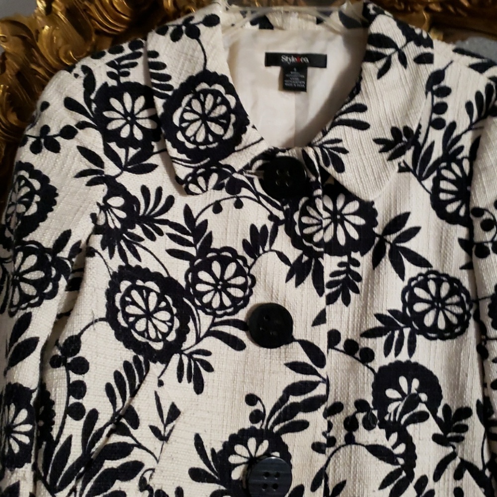 Jacket - Picture 2 of 3